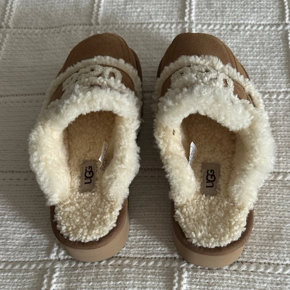 🌿 UGG Slipper/Shoes. NWT. - Picture 3 of 15